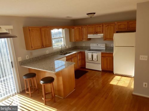 861 Northfield Ct, Harrisonburg VA  22802-4828 exterior