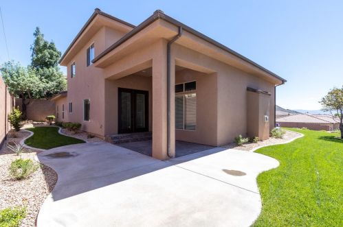 1260 300, Saint George, UT 84770-5795
