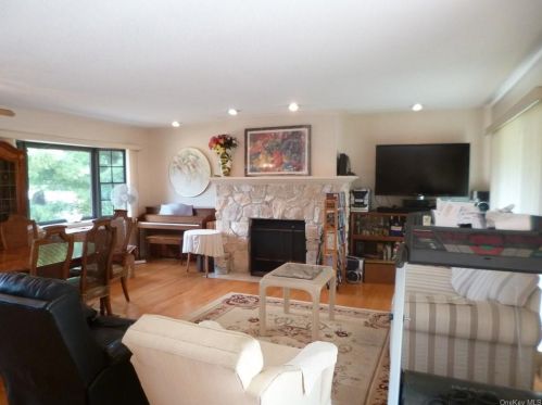 1 High View Ter, Rock Hill, NY 12775-6203