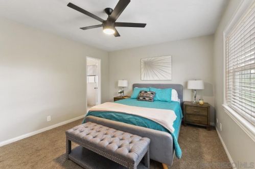 750 Smith Dr, Vista CA  92084-4428 exterior