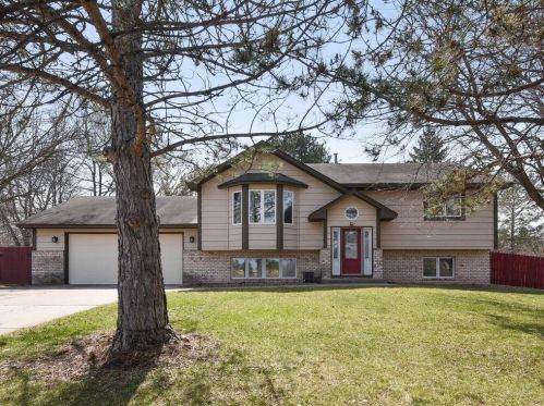 907 Meadowwood Dr, Minneapolis, MN 55444-2559