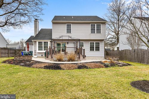 142 Kingscroft Dr, Bear DE  19701-1427 exterior
