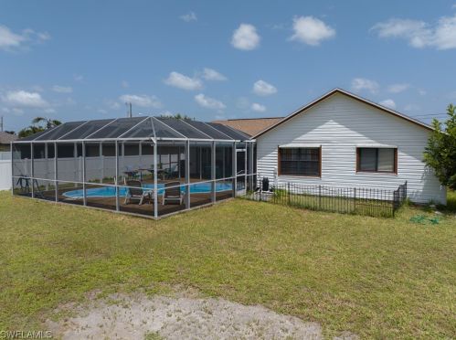 612 4th Ter, Cape Coral FL  33909-2002 exterior