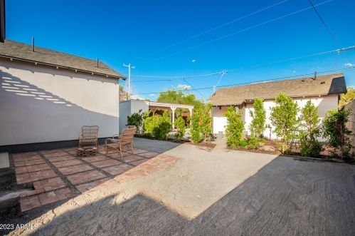 2029 10th St, Phoenix AZ  85006-2119 exterior