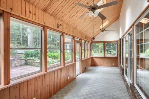 2901 Rosedale Ave, New Castle PA  16105-1217 exterior