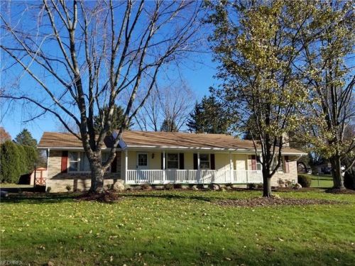 4756 Suzette Ave, Massillon, OH 44647-1256