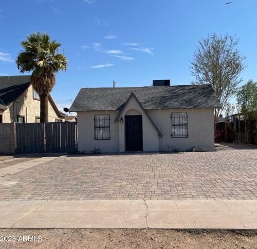 2411 Adams St, Phoenix, AZ 85034-1404
