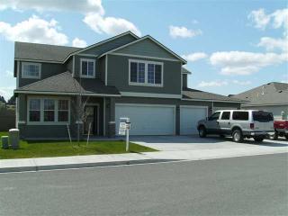 5307 22nd Ave, Kennewick, WA 99338-2516