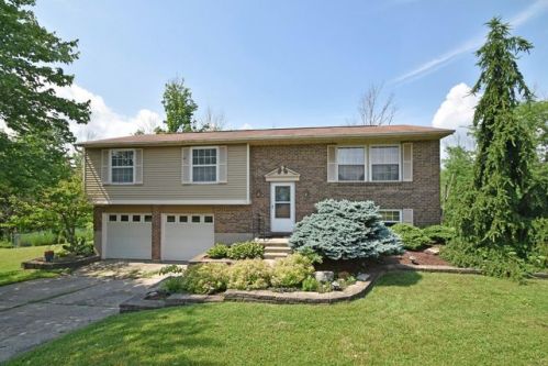 5942 Cedaridge Dr, Cincinnati, OH 45247-7441