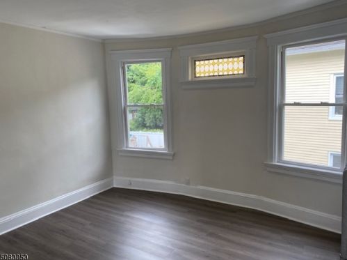 14 Elmwood Ave, Montclair NJ  07042-4508 exterior