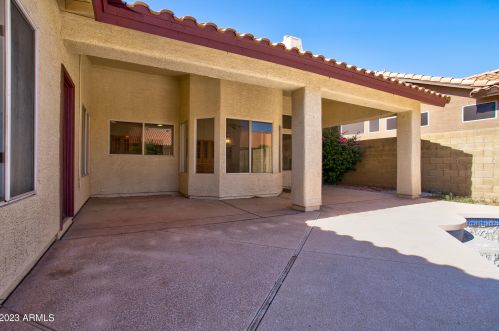 4632 Crocus Dr, Phoenix AZ 85032-5747 exterior