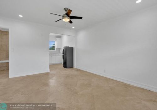 17 2nd Ave, Dania Beach, FL 33004-4824