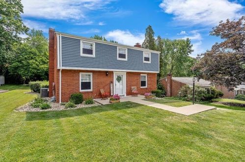 148 Danube Dr, Pittsburgh, PA 15209-1045