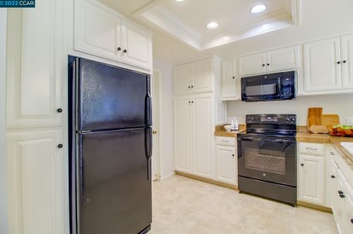 145 Westfield Cir, Danville CA  94526-4832 exterior