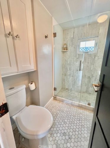 112 Yorktown, Newport Beach CA  92660-6144 exterior