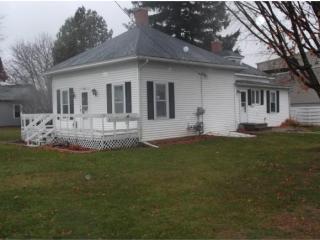 308 Union St, Manawa, WI 54949-9268