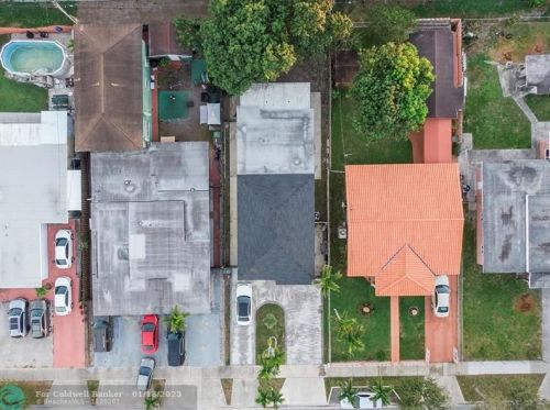 754 44th St, Hialeah FL  33013-1918 exterior