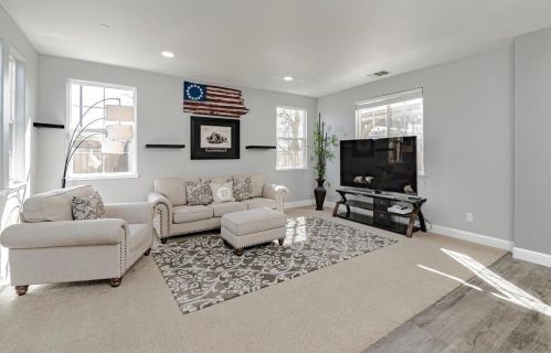 1924 Campos Ave, Woodland, CA 95776-5317