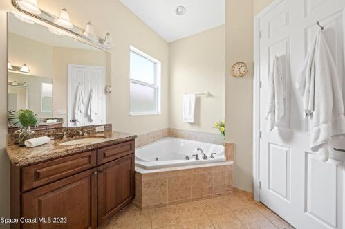 6196 Coverty Pl, Vero Beach FL  32966-6486 exterior