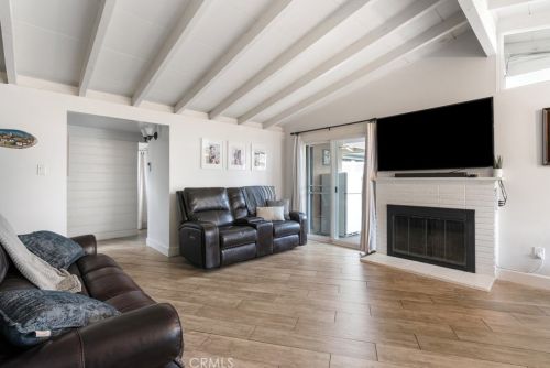 523 Devon Rd, Orange CA  92868-4148 exterior