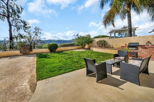 22997 Sweetbay Cir, Wildomar CA  92595-8643 exterior