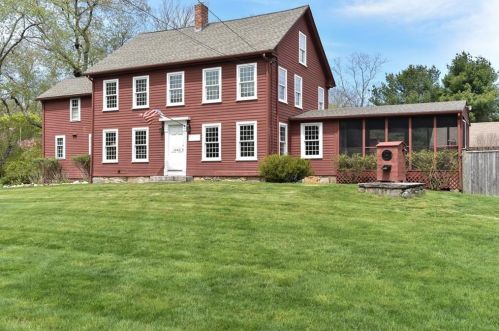 1463 Frenchtown Rd, Warwick RI  02818-1310 exterior