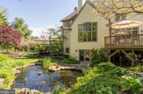 5 Gregory Ln, Newtown Square PA  19073-1518 exterior