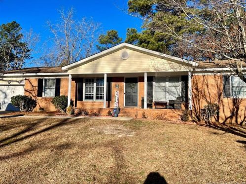 1543 Boros Dr, Fayetteville NC  28303-3003 exterior