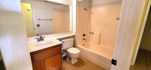 166 Nebraska St, Lake Elsinore CA  92530-1861 exterior