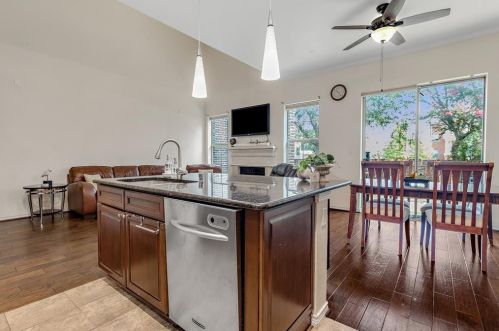 1224 Lake Pointe Way, Richardson TX  75080-8409 exterior