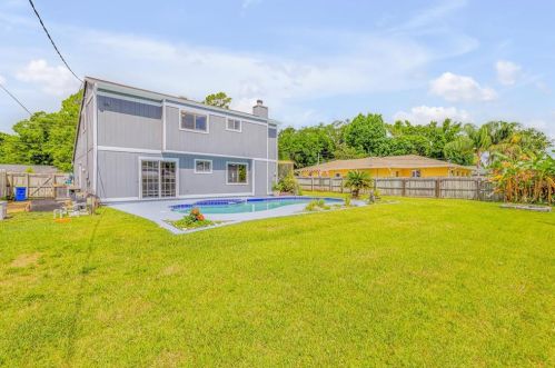 2819 Silver Palm Dr, Edgewater FL 32141-5501 exterior