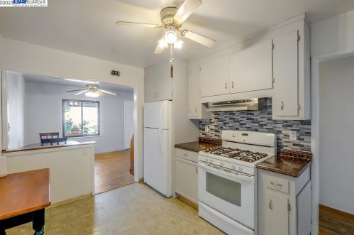 1442 Via Vis, San Lorenzo, CA 94580-2252