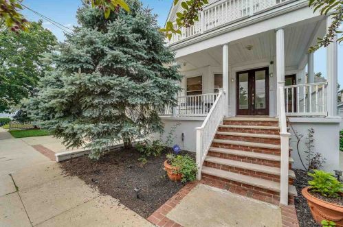 11 Duer Pl, Union City NJ  07086-6933 exterior