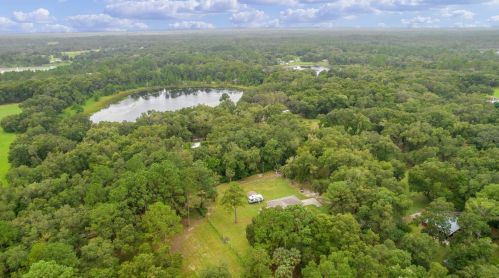8185 180th Avenue Rd, Ocklawaha FL  32179-3750 exterior