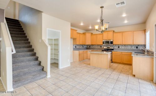 827 Anastasia St, San Tan Valley AZ  85140-5792 exterior