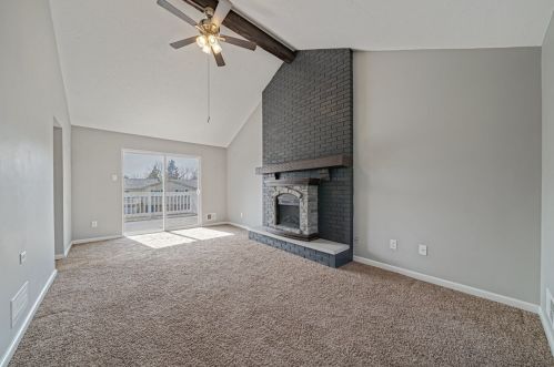 102 Redwood Cir, Latrobe PA  15650-2516 exterior