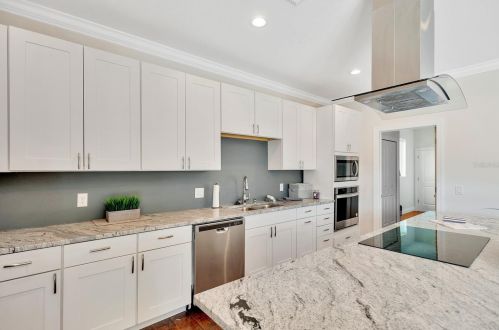 1040 Pointe Alexis Dr, Tarpon Springs FL  34689-7119 exterior