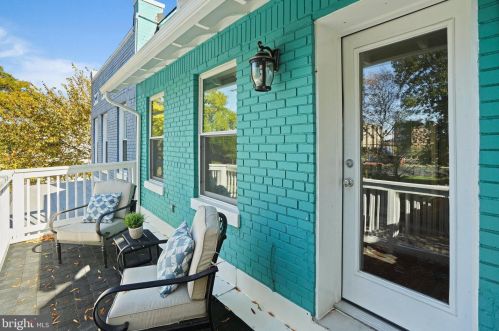 1327 Virginia Ave, Washington, DC 20002-3829