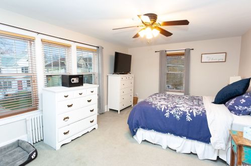 24 Plainfield Ave, East Rockaway NY  11518-1230 exterior