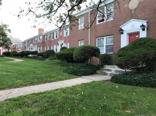 30 Revere Dr, Stamford, CT 06902-3305