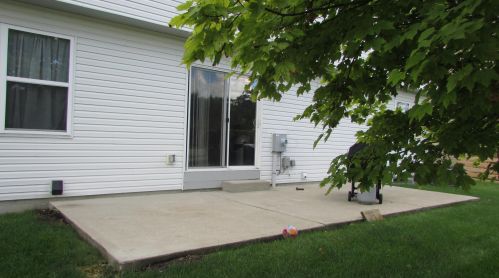 3687 Lake Lanier Dr, Darbydale, OH 43123-8311