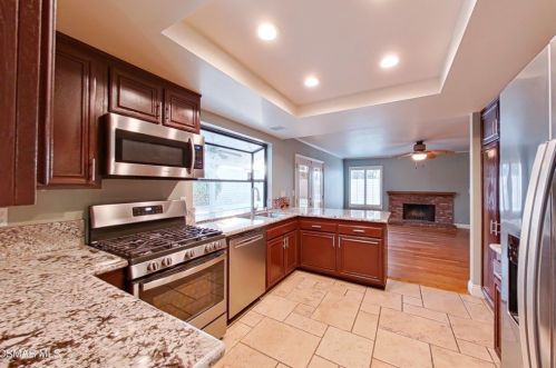 1494 Rio Vista Ct, Simi Valley CA  93065-5810 exterior