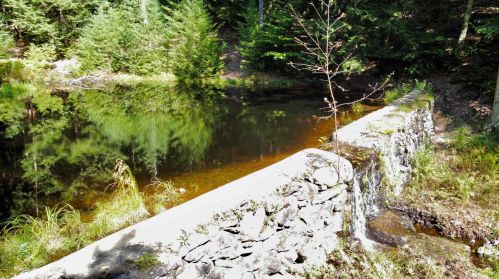 22 Sand Hl Rd, Unity NH 03773-6406 exterior