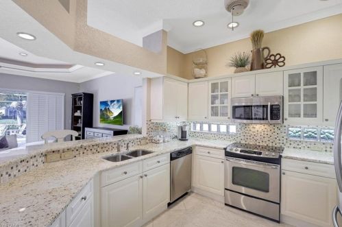 14585 Juniper Point Ln, Naples, FL 34110-3665