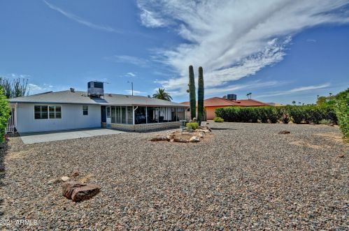 13118 Meeker Blvd, Sun City AZ 85375-5204 exterior