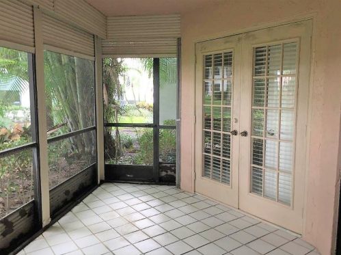 7533 Glendevon Ln, Delray Beach FL  33446-2804 exterior