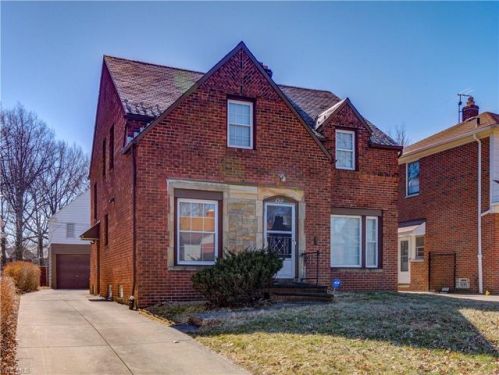 2361 Traymore Rd, Cleveland OH  44118-4424 exterior