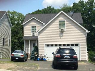 11 Virginia Ave, Danbury, CT 06810-5717