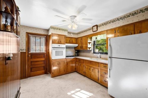 4301 Battle Rdg Rd, Mc Donald PA  15057-2598 exterior