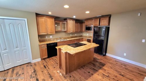 2577 Sykes Creek Dr, Merritt Island FL  32953-2921 exterior